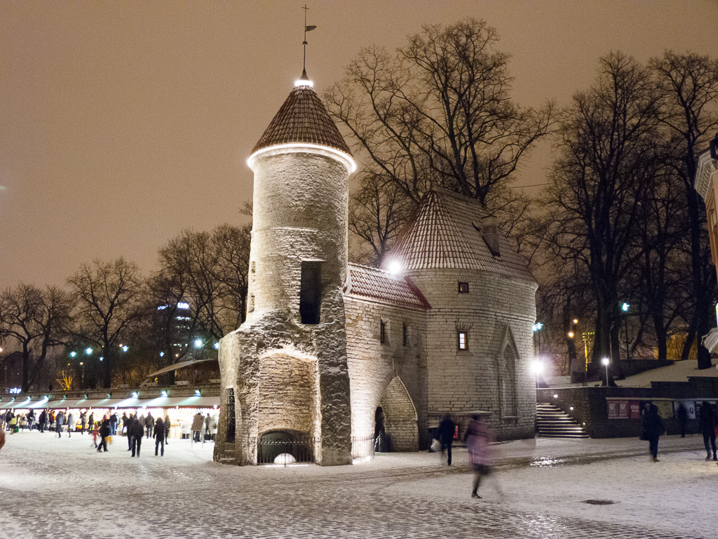 Tag 37: Nächtlicher Rundgang durch Tallinn