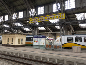 Bahnsteig im Bahnhof Dresden-Neustadt