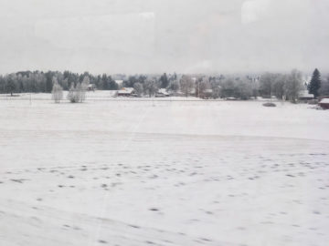 Bahnfahrt nach Åre Winterlandschaft Schnee